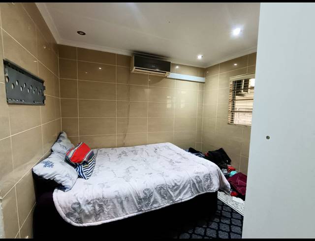 2 BEDROOM HOUSE FOR SALE IN AUSTERVILLE